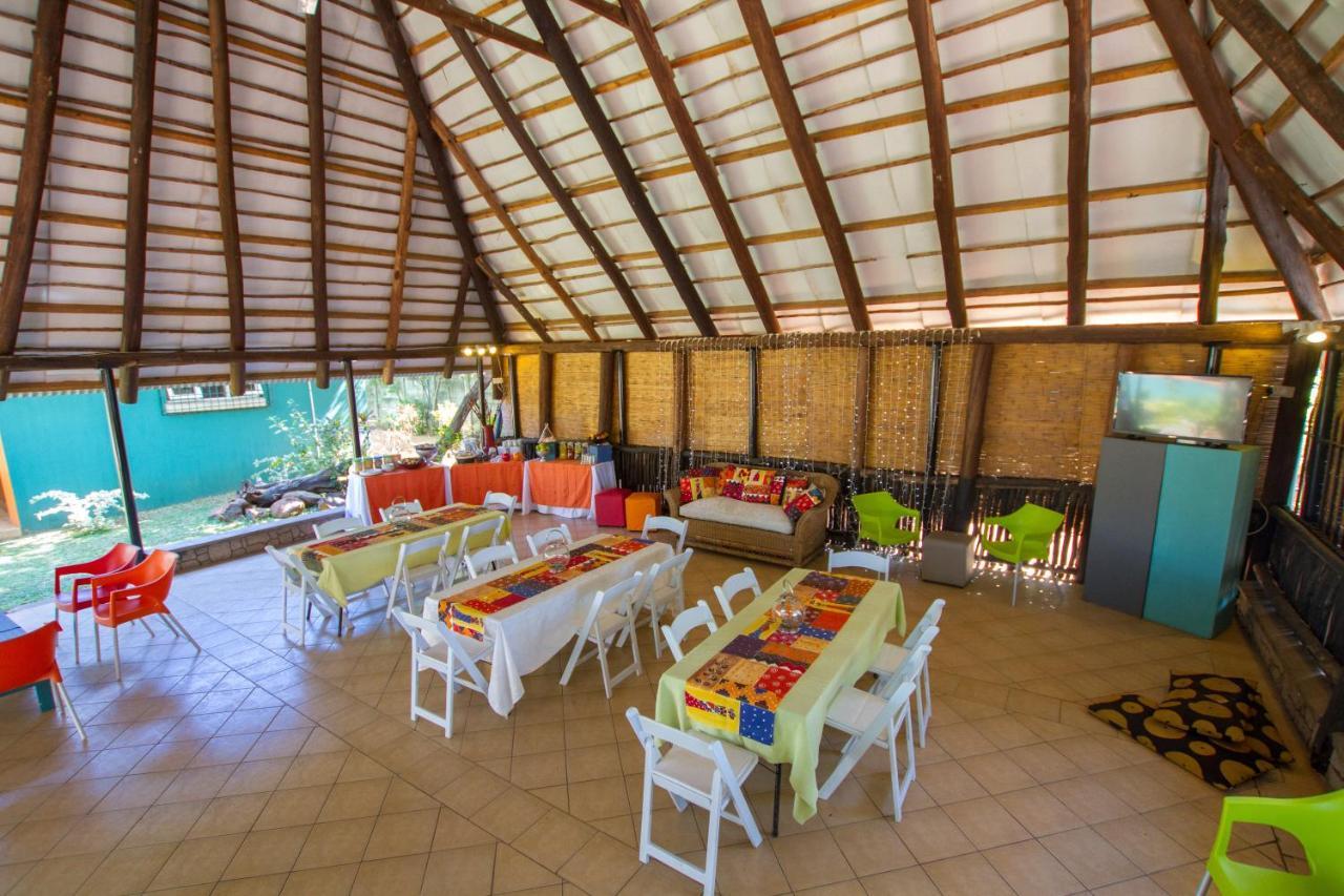 شلالات فيكتوريا Flatdog Lodge المظهر الخارجي الصورة